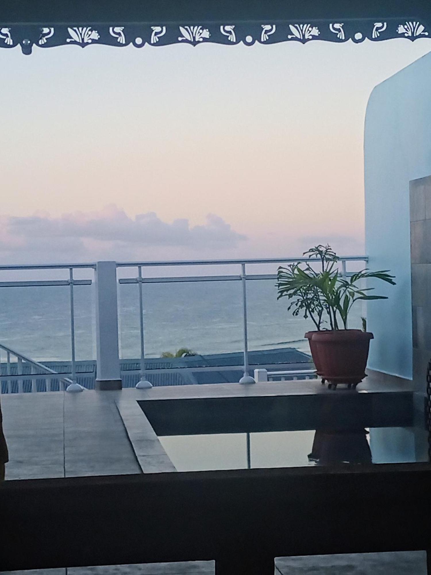 Aux Colibris Amoureux : Loft De Standing Avec Vue Mer Grand-Bourg  外观 照片