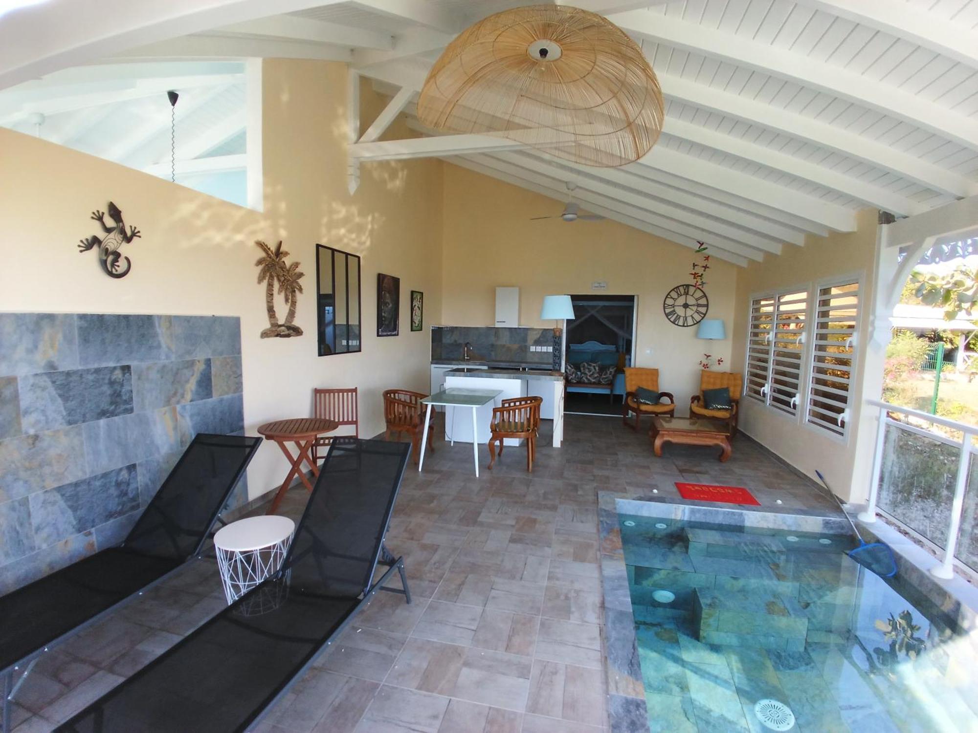 Aux Colibris Amoureux : Loft De Standing Avec Vue Mer Grand-Bourg  外观 照片